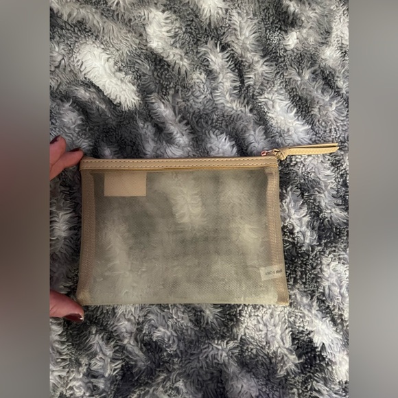 7 Piece Beauty Bundle - Picture 5 of 5